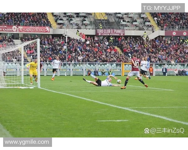 足球明星在赛场上的激情时刻与惊艳表现回顾